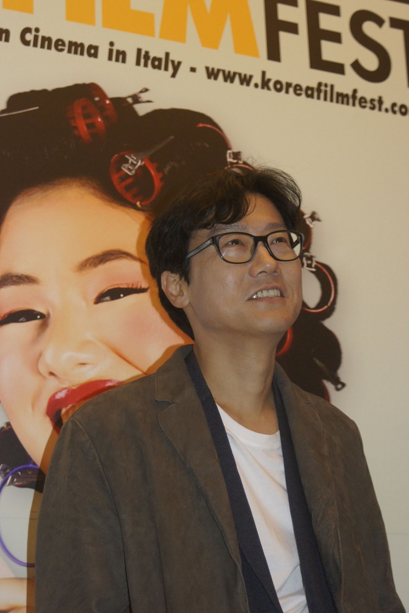 il regista di The Fortress Hwang Dong hyuk Rid al Florence Korea Film Festival 1 Foto credit Lisa Lebedeva