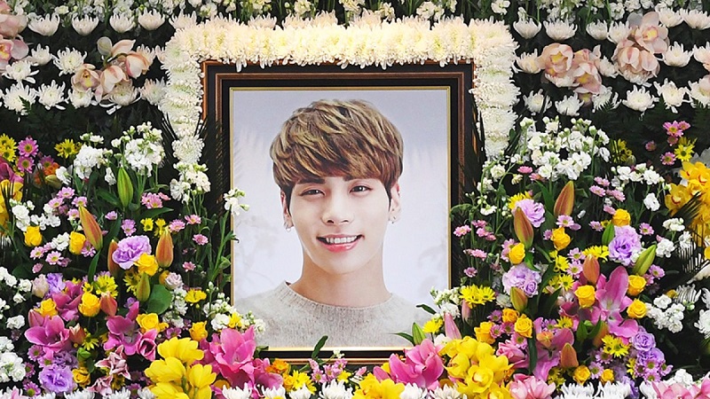 Jonghyun 2.jpg