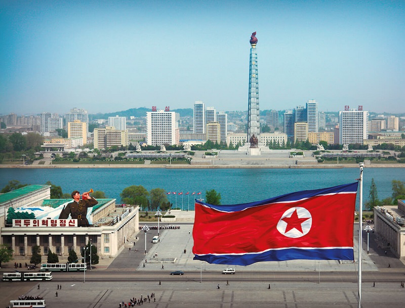 Pyongyang-North-Korea-Kim-Il-sung-Square.jpg