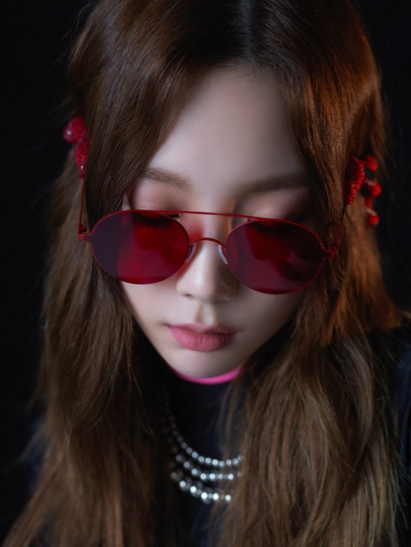 Taeyeon-somethingnew 1.jpg