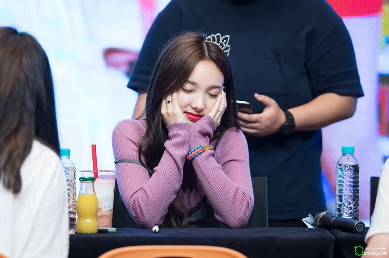 nayeon sleep 1
