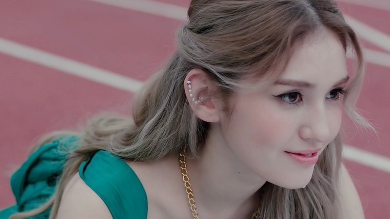 somi-what-you-waiting-for-thumb1 (1).jpg