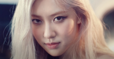 Ros&egrave; ha parlato dei risultati e dei suoi obiettivi da solista a Elle Korea