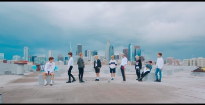 Gli Stray Kids regalano un nuovo MV girato a Los Angeles: ecco TMT