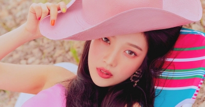 Joy parla del debutto solista e esprime amore per i fan sulla rivista 'Singles'