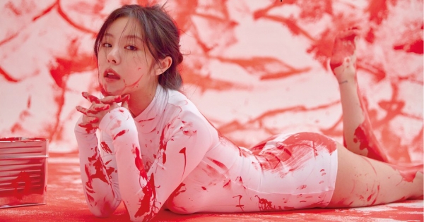 Wheein delle MAMAMOO Dipinge il Mondo con i suoi Colori nel suo Comeback da Solista in &ldquo;Water Color&rdquo;