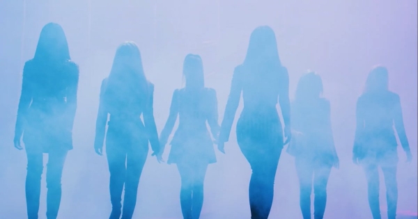 Le EVERGLOW puntano alla vittoria nei music show con la nuova "Dun Dun"