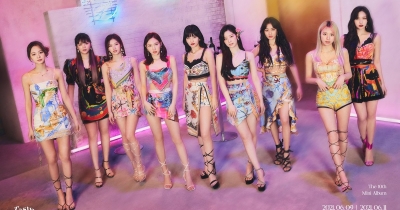 Le TWICE inaugurano l'estate con un cocktail "Alcohol-Free"!