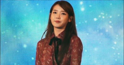 IU festeggia i 10 anni di carriera con un nuovo album!