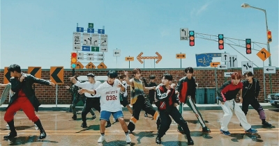 Tornano i SEVENTEEN: un inno alla positivit&agrave; con "Left &amp; Right"