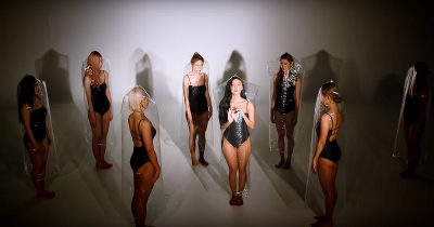 Il debutto solista di Hwasa &egrave; arrivato!