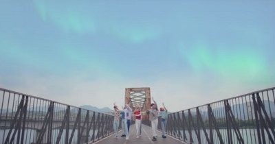 Gli ATEEZ regalano il performance video di Aurora