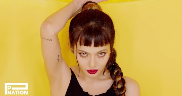 Un coloratissimo comeback per Hyuna con "I'm Not Cool"