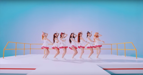 Le OH My Girl tornano con la fresca Bungee