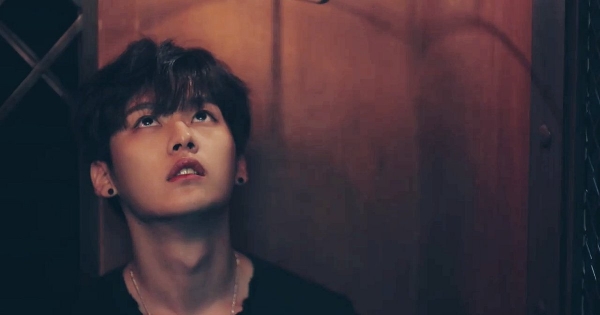 Lee Know (Stray Kids) salter&agrave; i prossimi concerti per infortunio