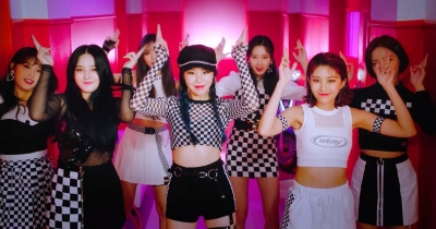 Un altro brano tutto da ballare per il comeback delle MOMOLAND